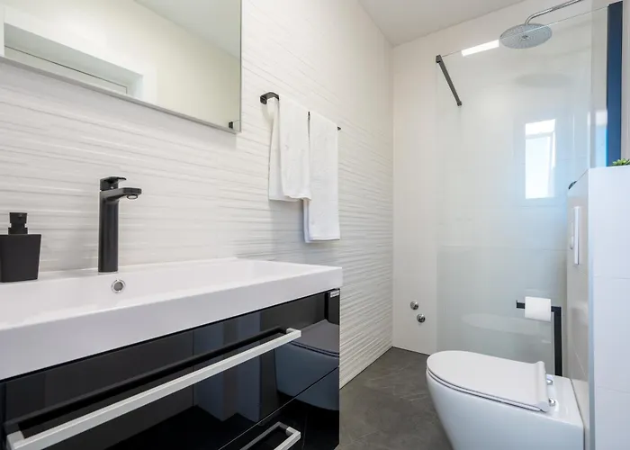 Apartment With Parking Space Krvavica, - 23434